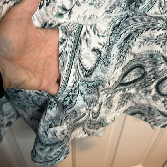 Live Well Lifestyle On The Go Fleece Sweatshirt - Picture 2 of 6